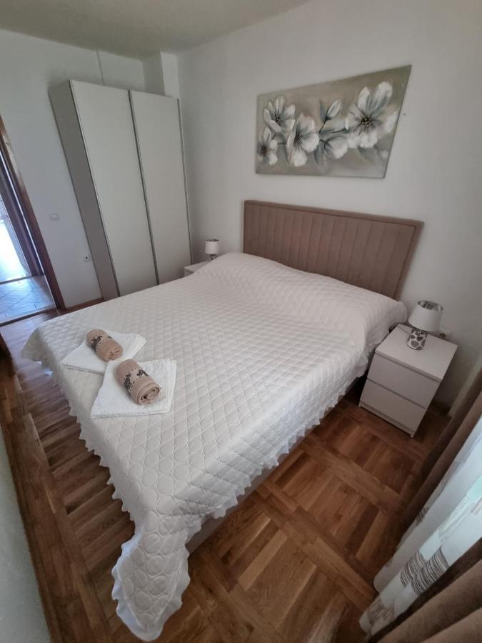 Apartments Ledic Krvavica Exterior foto